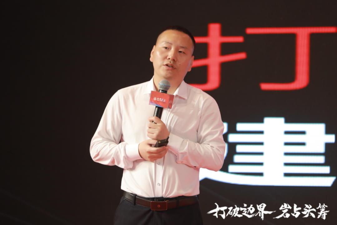 群星璀璨，共譜華章 | 2021將軍企業(yè)戰(zhàn)略營銷峰會答謝晚宴盛大舉行！(圖3)