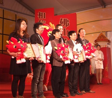 千帆競(jìng)過 將軍折桂
(圖1)