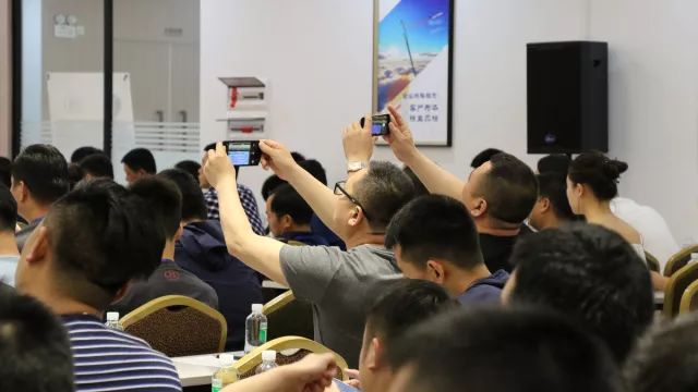 趨勢至上·贏領(lǐng)未來丨將軍企業(yè)《設(shè)想未來》發(fā)布會圓滿成功！
(圖5)