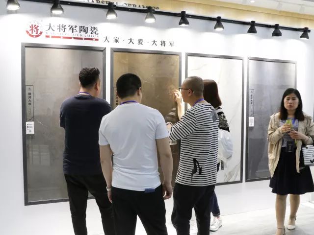 設(shè)想未來(lái)丨將軍企業(yè)2018新品發(fā)布會(huì)暨《夢(mèng)想的空間》中國(guó)年度室內(nèi)設(shè)計(jì)競(jìng)賽沙龍發(fā)布會(huì)圓滿(mǎn)召開(kāi)！
(圖15)