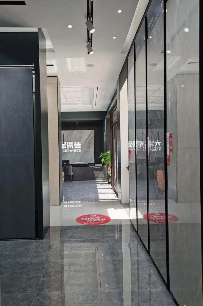 新店鑒賞 | 大將軍瓷磚高州旗艦店，以全新SI形象登場！(圖5)